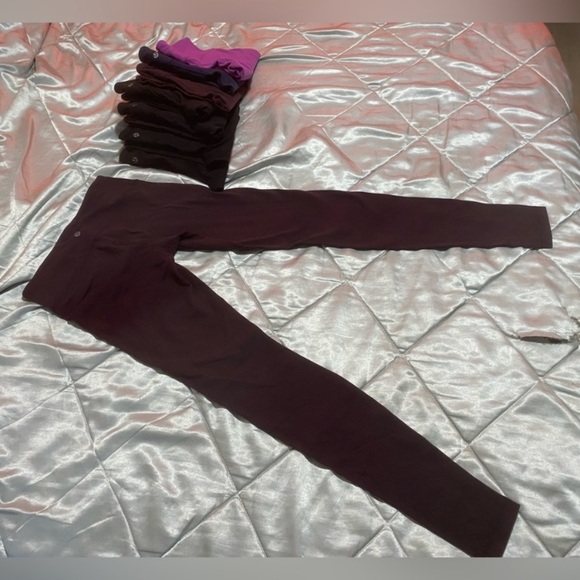 Lululemon Wunder Under 6; 28” - Picture 6 of 8